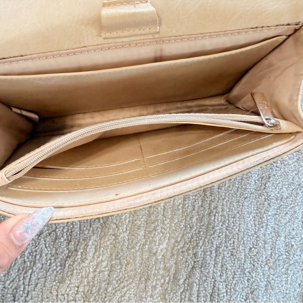 Béis Crossbody Wallet Travel Purse/Clutch - Picture 9 of 14